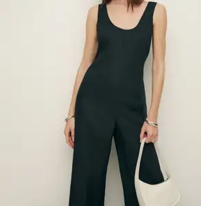 Vente en gros de vêtements pour femmes Combinaison noire en lin sans manches Combinaison une pièce décontractée à jambes larges