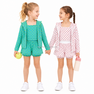 Ensemble de yoga pour filles à ourlet festonné, 3 pièces : veste à capuche avec débardeur et short intégré, couleur et taille personnalisables - Product Image 4