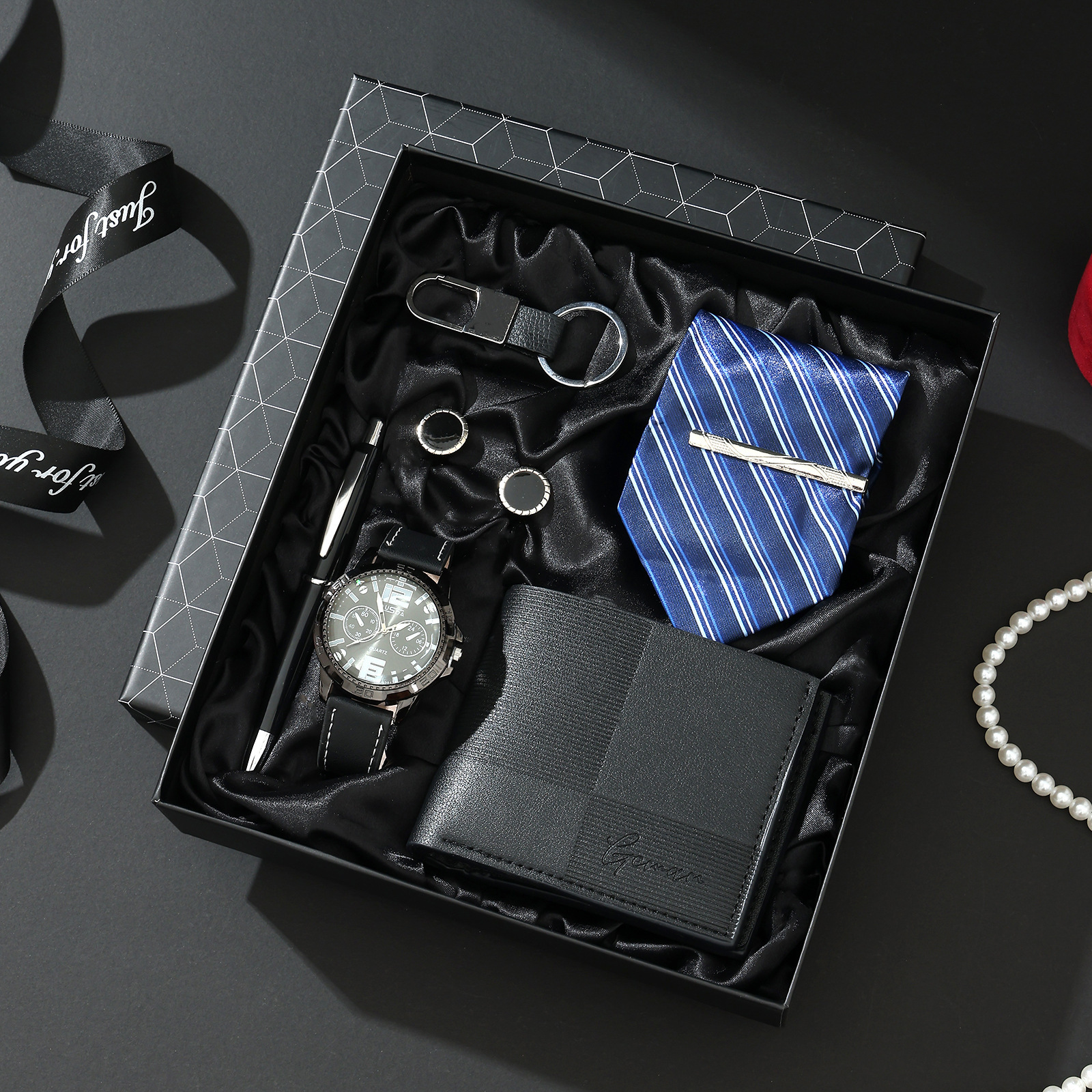 Portafoglio nero, fermacravatta, portachiavi, gemelli, orologio, penna, confezione regalo