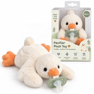 Doudou personnalisé en peluche : Oie douce blanche, porte-sucette, animal en peluche pour bébé, confort personnalisé - Product Image 2