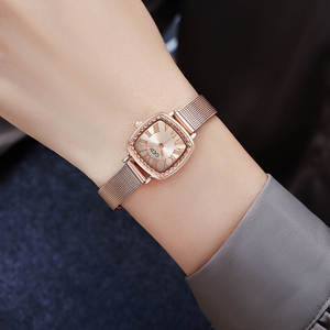Montres pour femmes vintage et polyvalentes, montres à quartz haut de gamme et de niche, vente en gros de montres pour femmes étanches et de style vintage - Product Image 4