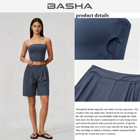 BASHAsports Ensemble 2 pièces pour femme : Haut bustier et short plissé taille haute, tenue de sport décontractée pour la gym, le fitness et le quotidien