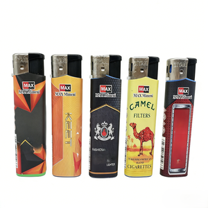 Vente en gros de briquets <span class=keywords><strong>électronique</strong></span>s au butane au design moderne, accessoires de fumeur en plastique pour cigarettes et barbecue - Product Image 5