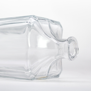 Xác Thực 650Ml Vuông Whiskey Rum Chai Thủy Tinh Sang Trọng Biểu Tượng Tùy Chỉnh Nhãn Nút Chai Thương Hiệu Ủy Quyền Bao Bì Màn Hình In Ấn - Product Image 2