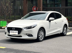 <span class=keywords><strong>Mazda</strong></span> <span class=keywords><strong>3</strong></span> Axela <span class=keywords><strong>2018</strong></span> Modelo Lujo Automático Unescape 1.5L Gas Dos cajas Dirección izquierda Cámara trasera Neumáticos R16 - Product Image 3