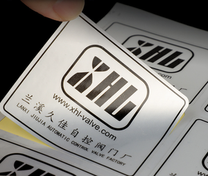 Autocollants pour étiquettes de flacons de parfum et de cosmétiques de luxe personnalisés de la marque MY - Vinyle auto-adhésif imperméable fabriqué au Shandong - Product Image 6