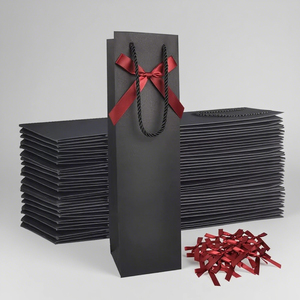 Sacs cadeaux en papier kraft brun avec poignée découpée, personnalisables avec logo, écologiques, pour bouteilles de champagne, bière, spiritueux et vin. - Product Image 5