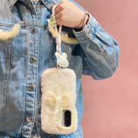 Coque de téléphone mignonne et rêveuse en peluche avec dentelle, perles et nœud, pour Samsung Galaxy S26 Ultra S25 A56, avec breloque cœur et dragonne de protection