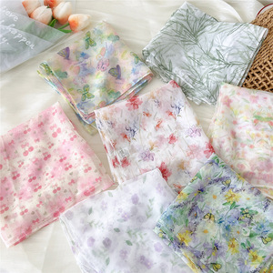 Lady Summer Fashion Petits foulards à cheveux fins Foulard à fleurs Foulard à fleurs Femmes Bandanas carrés à fleurs - Product Image 4