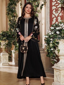 Middle East Dubai Long Robe Muslim-style Women's Dress with <strong>Sequins</strong> and Glitter Embroidery <strong>Kaftan</strong> - Product Image 5
