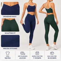 Ensemble de yoga 2 pièces uni personnalisé pour femme avec brassière de sport à bordure contrastante et leggings à taille croisée en V, idéal pour le yoga, le Pilates et l'entraînement en salle de sport
