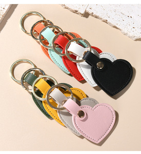 Porte-clés en cuir en forme de cœur, porte-clés mignon, porte-clés de voiture, accessoires, breloque pour sac à main, sac à dos, décoration pour femmes - Product Image 2