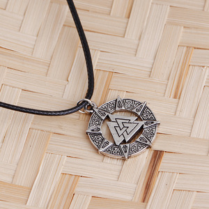 Joyería pagana amuleto Valknut collar vikingo amuleto eslavo colgante Guerrero escandinavo símbolo de Odín de collar nórdico para hombres - Product Image 5
