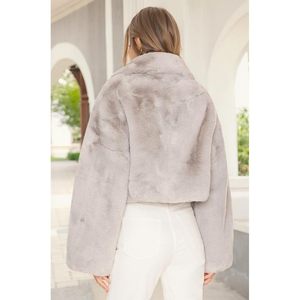 Chaqueta Corta Elegante de Piel Sintética para Mujer con Solapa de Muesca y Cierre de un Solo Botón, Abrigo Cálido y Acogedor para Invierno, Ideal para Oficina o Uso Casual - Product Image 5
