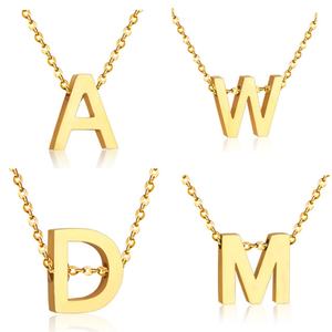 Collar con Letra Chapada en Oro de 18K de Acero Inoxidable en Promoción, Collar con Colgante de Nombre Personalizado de Calidad a Precio Económico para Mujer - Product Image 1