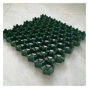 Piste de course de paddock pour chevaux Site de <span class=keywords><strong>camping</strong></span> en plein air Pavé de gravier Parking Grilles d'herbe en plastique perméable - Product Image 5