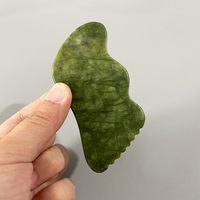 Gua Sha naturel pierre de Jade outils de massage Guasha conseil Gouache grattoir corps Acupuncture Spa Anti-âge outil de beauté du visage