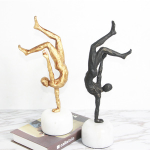 Estatua de Gimnasta, Escultura Dinámica de Hierro Negro para Decoración del Hogar - Product Image 1