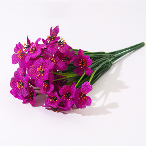 Ramo de Flores Artificiales de 35 cm de Altura, Flores de Seda y Plástico de Alta Simulación, Decoraciones para Bodas, Exteriores y Hogar - Product Image 4
