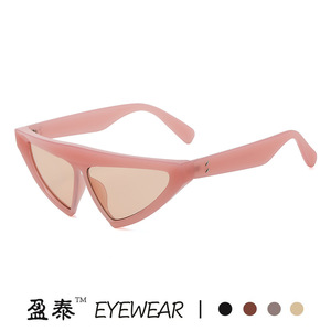 แว่นกันแดดทรงสามเหลี่ยม Yingtai Eyewear รุ่น Cat Eye ป้องกันรังสียูวี 400 กรอบพลาสติก PC แฟชั่นสำหรับทุกเพศ - Product Image 5