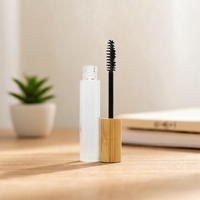 Tube de mascara avec capuchon en bambou naturel, idéal pour les maquilleurs professionnels, les salons de beauté et les événements festifs