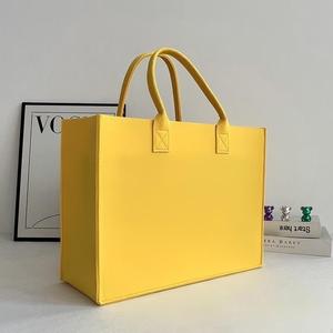 Bolsa de Regalo de Fieltro No Tejido, Bolso Tote con Color y Logotipo Personalizables, Impresión de Alta Calidad, Tamaño Personalizado, Origen China - Product Image 6