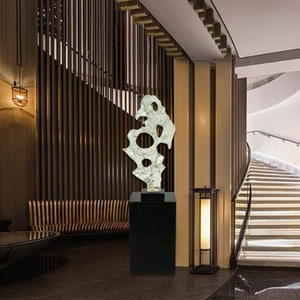 Sculpture en résine de pierre de Taihu, irrégulière et transparente, pièce d'art décorative pour la maison - Product Image 1