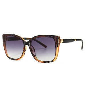 <span class=keywords><strong>Gafas</strong></span> De <span class=keywords><strong>Sol</strong></span> De estilo vintage para mujer, anteojos De <span class=keywords><strong>Sol</strong></span> femeninos con diseño De ojo De gato cuadrado, De gran tamaño, a la moda - Product Image 2