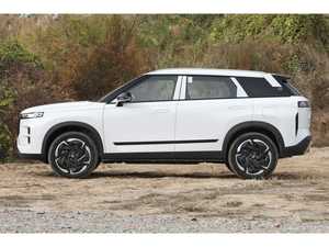 Chery Explore 06 C-DM Berline 2024 1.5T PHEV LHD Chine Voitures d'occasion Titre propre Faible kilométrage Style sauvage Cuir Léger R16 Électrique - Product Image 4