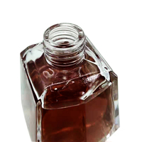 Bouteille de parfum simple forme personnalisée diffuseur de parfum de maison cosmétique carré en verre bouteille de parfum vide