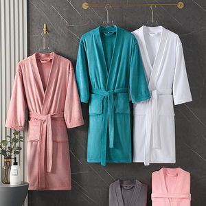<span class=keywords><strong>Accappatoio</strong></span> in puro <span class=keywords><strong>cotone</strong></span> autunno inverno Hotel con Logo ricamato in <span class=keywords><strong>cotone</strong></span> <span class=keywords><strong>100</strong></span>% camicia da notte da <span class=keywords><strong>uomo</strong></span> <span class=keywords><strong>accappatoio</strong></span> - Product Image 3