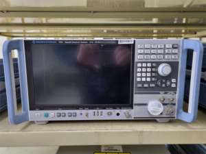 محلل طيفي RS FSW50 وجهاز اختبار استقبال ESR26 EIM، متوفر في المخزون - Product Image 4