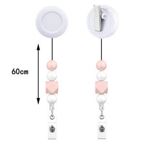 Venta al por mayor: Nuevo estilo 2026, carrete retráctil de plástico con clip para credenciales, soporte para tarjetas de identificación, accesorios para enfermeras. - Product Image 2