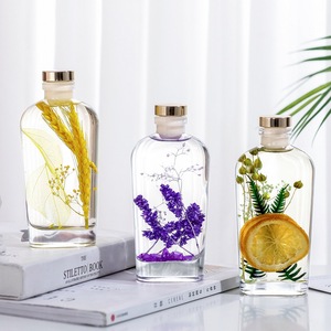 Diffuseur de parfum d'ambiance de luxe en gros avec <span class=keywords><strong>bouteille</strong></span> en verre transparent et fleurs séchées préservées, cadeau idéal pour mariage - Product Image 3