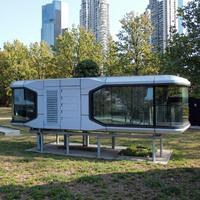 Serre en acier isolé et panneaux sandwich de fabrication chinoise, conception à double espace pour hôtels et parcs, installation rapide, taille personnalisée