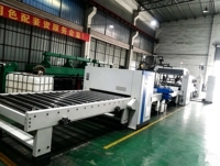 Machine de laminage à colle thermofusible personnalisée pour MDF, contreplaqué, panneaux de particules, panneaux de roche, panneaux alvéolaires en aluminium, etc.