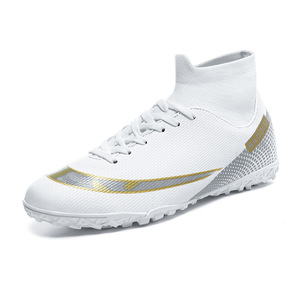 Chaussures de sport montantes personnalisées en gros, chaussures de football tendance avec empeignes en PU pour hommes et femmes, design antidérapant et respirant - Product Image 3
