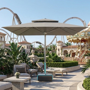 Parasol sur mesure avec refroidissement par air, lumières LED, roues, batterie solaire, pour sites sportifs, parasol cantilever commercial - Product Image 1