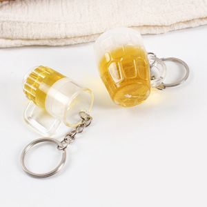 Porte-clés miniature en forme de verre à bière transparent simulé, modèle de verre à vin miniature, accessoire de sac - Product Image 1