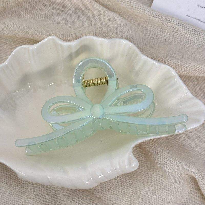 สีเขียว