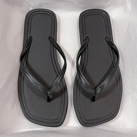 Tongs ouvertes carrées personnalisées pour femmes, légères et tendance, avec fonction antidérapante, style plage décontracté pour l'été et le printemps