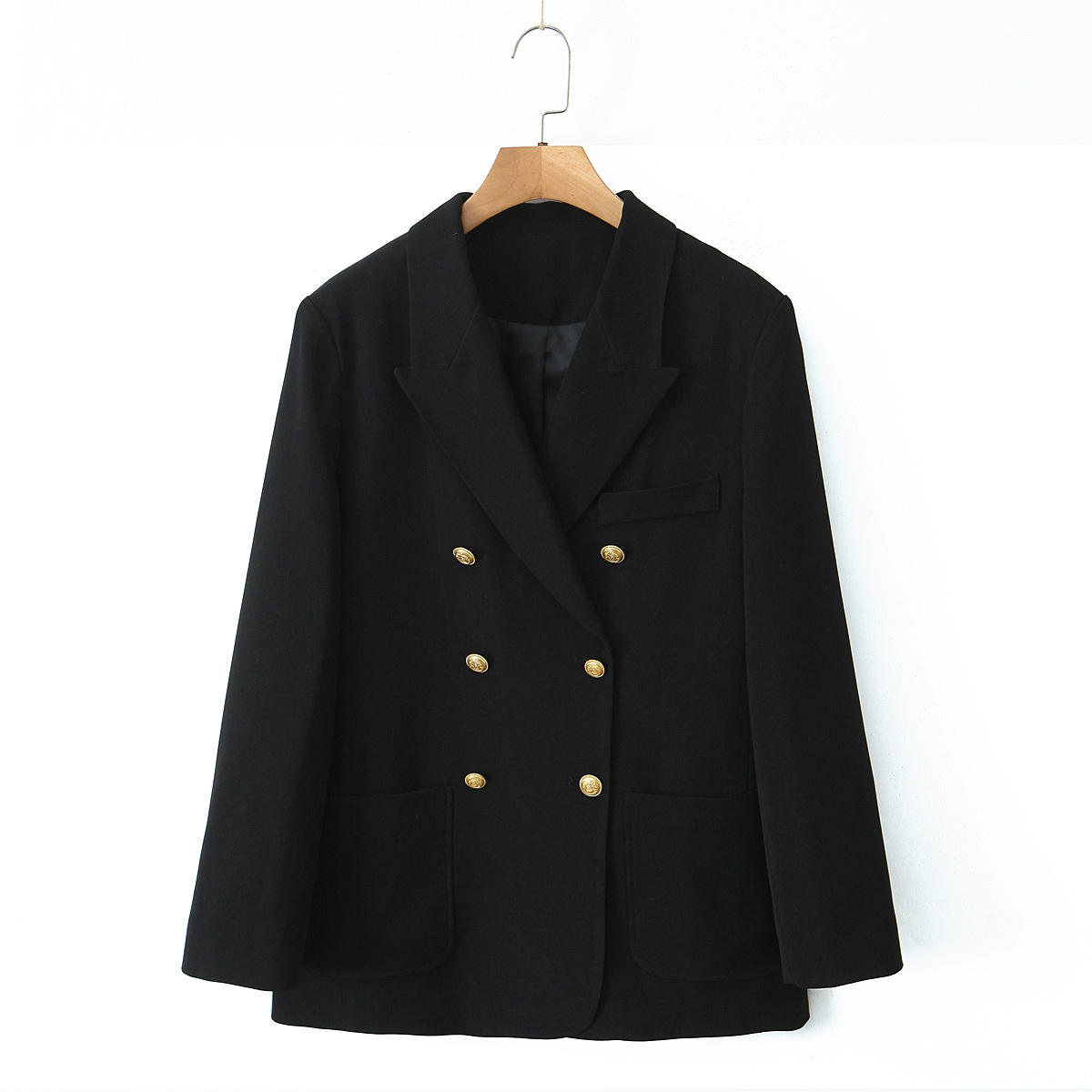 เสื้อสูทสีดำ