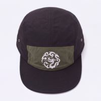 Casquette de camionneur à 5 panneaux en polyester recyclé avec logo personnalisé, panneau avant plat, réversible et ajustable