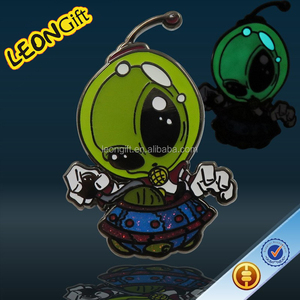 Insignia de diseñador al por mayor, alfileres de logotipo de empresa de Metal Duro Personalizado, alfileres magnéticos de esmalte - Product Image 6