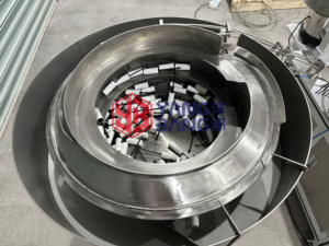 Esencia de pestañas vegana de color automático, resistente al agua, para maquillaje, tubo de máscara de pestañas, lápiz de pegamento, delineador de ojos, máquina de llenado y tapado - Product Image 6