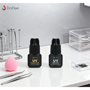 กาวต่อขนตา DoHae UV แบบใสและสีดำสำหรับใช้ในร้านเสริมสวย - Product Image 1