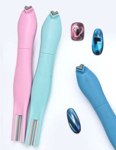 Herramientas de Uñas 3 en 1 Multifuncionales con Diseño de Ojo de Gato, Imán, Patrón de Serpiente y Corazón para Decoración de Uñas - Product Image 3