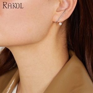 RAKOL EP2667 Clips de oreja de diamantes de imitación coreanos Pendientes de cristal simples - Product Image 3