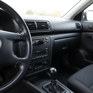 กุญแจรีโมทรถยนต์ Volkswagen Passat (แบบ 4 ทิศทาง) สำหรับรุ่นปี 1997-2005 รหัส 293430 แต่ไม่สามารถซ่อมแซมได้ ผลิตในตุรกี - Product Image 3