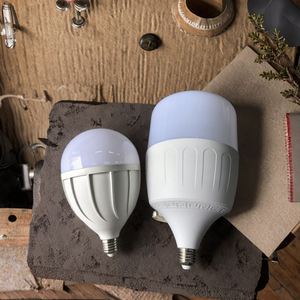 Ampoule LED à vis haute luminosité, haute puissance, en aluminium recouvert de plastique, à économie d'énergie, culot E27, pour usage domestique et entrepôt, alimentation CA - Product Image 3